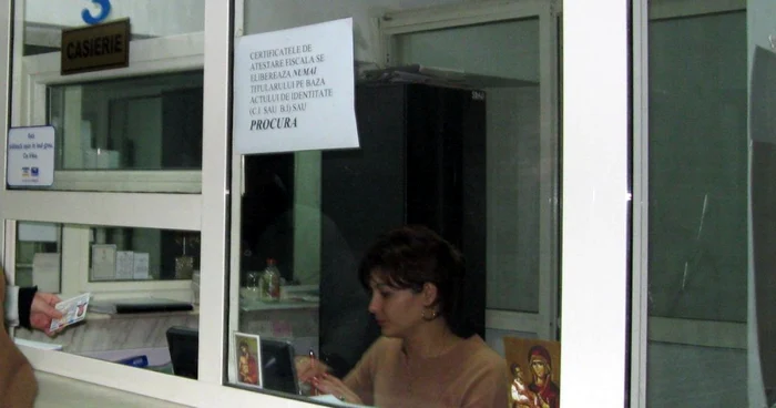 Taxele şi impozitele locale pot fi plătite în fiecare zi, de luni până vineri