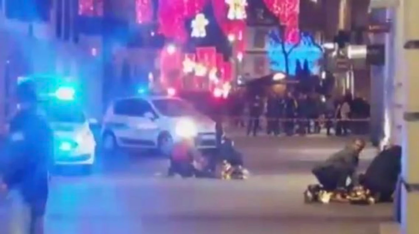 Un bărbat a deschis focul în centrul oraşului Strasbourgfoto: Twitter