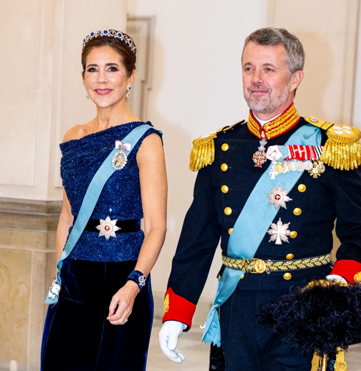 Regina Mary, banchet de stat, diadema cu safire, Profimedia (5) jpg
