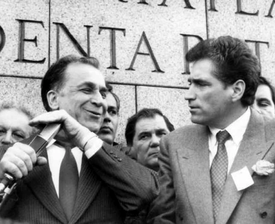 iliescu romana la mitingul fsn din 1990