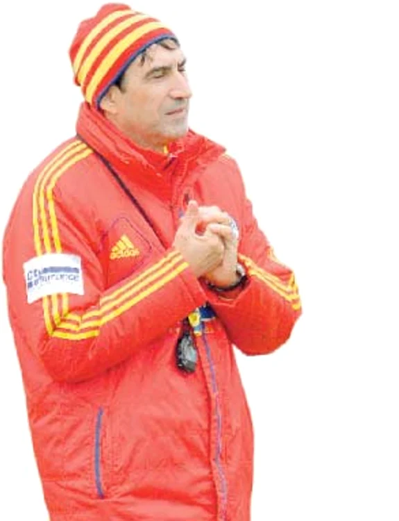 
    Victor Piţurcă riscă  să-şi piardă postul  dacă se va schimba  preşedintele la FRF  