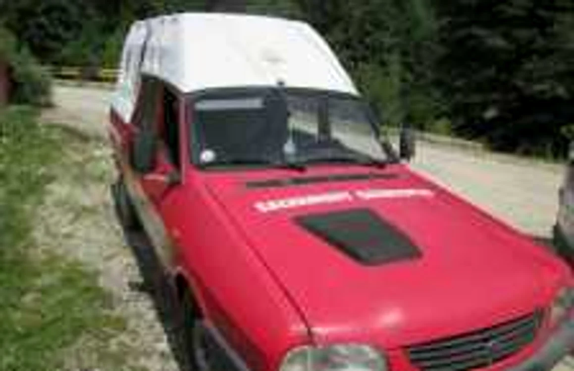 Autoturismul a fost achiziţionat în urmă cu 20 de ani. Foto Adevărul