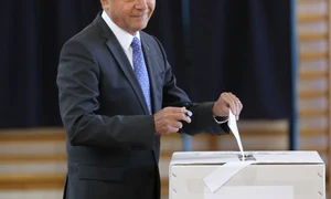 basescu 8 jpeg