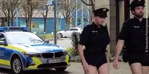 Protest în chiloți al polițiștilor bavarezi   Foto Captură video Twitter jpeg