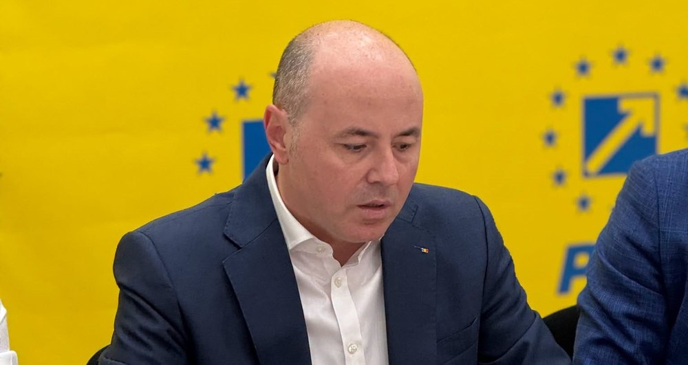De ce votează PNL noul Guvern majoritar PSD, în ciuda nemulțumirilor din mediul online. Explicațiile lui Muraru