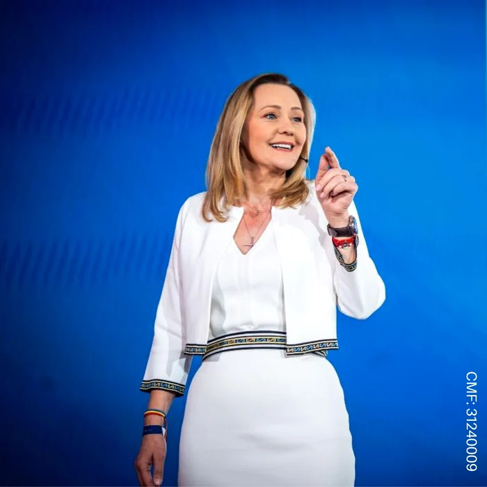 Elena Lasconi FB jpg