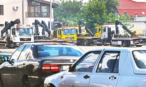 Maşinile hingherilor  aşteaptă vremuri  mai bune jpeg