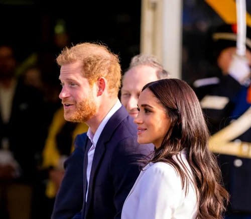 Harry și Meghan au renunțat la atribuțiile regale și au plecat în California, în 2020