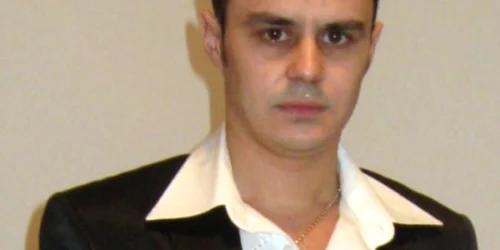 Adrian vrea să organizeze spectacole de muzică populară