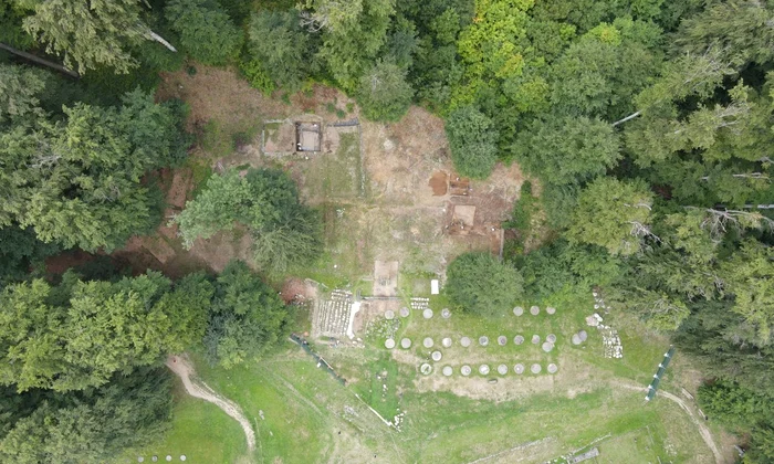 Cercetări arheologice sistematice la Grădiștea de Munte - Sarmizegetusa Regia (© Facebook / Facultatea de Istorie si Filosofie UBB)