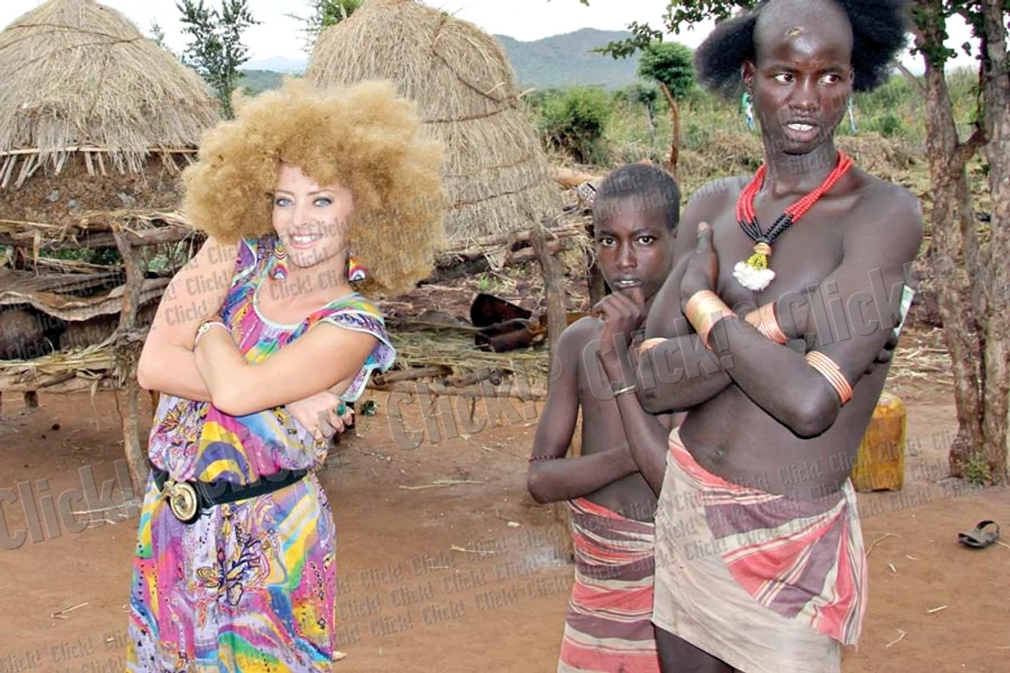 Delia Matache a purtat mai  mereu o perucă „africană”,  ca să dea bine în poze