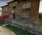 Atelierele ceramiştilor de pe Strada Olari - Horezu construită în urmă cu 50 de ani din ordinul unui ministru şi asfaltată cu banii localnicilor Foto google maps