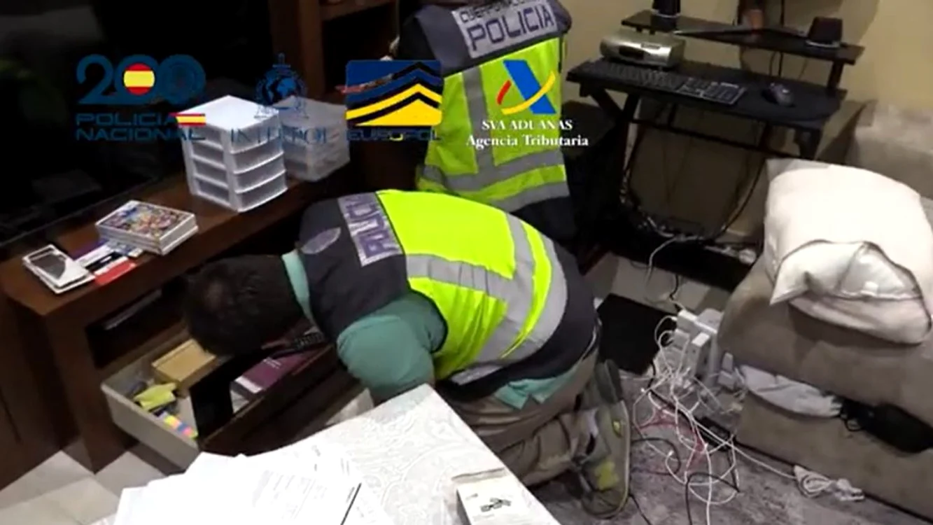 Percheziții în casa românului considerat capul Mafiei Pariurilor din Spania