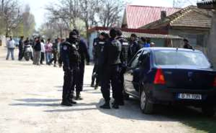 DIICOT a descins în mai multe localităţi