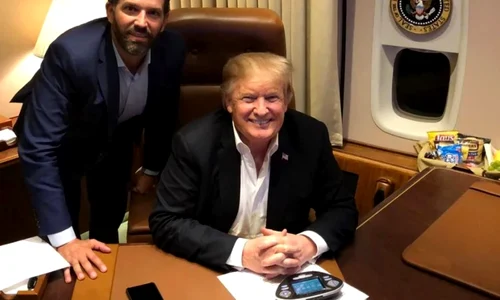 don jr si donald trump foto facebook png