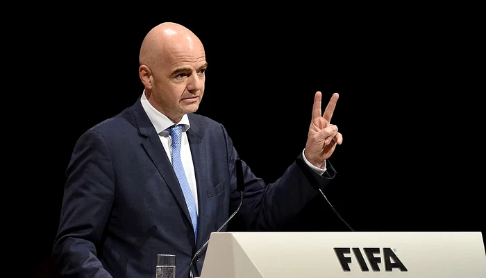 Gianni Infantino, acuzat că pune banii înaintea sănătății jucătorilor. Foto Facebook