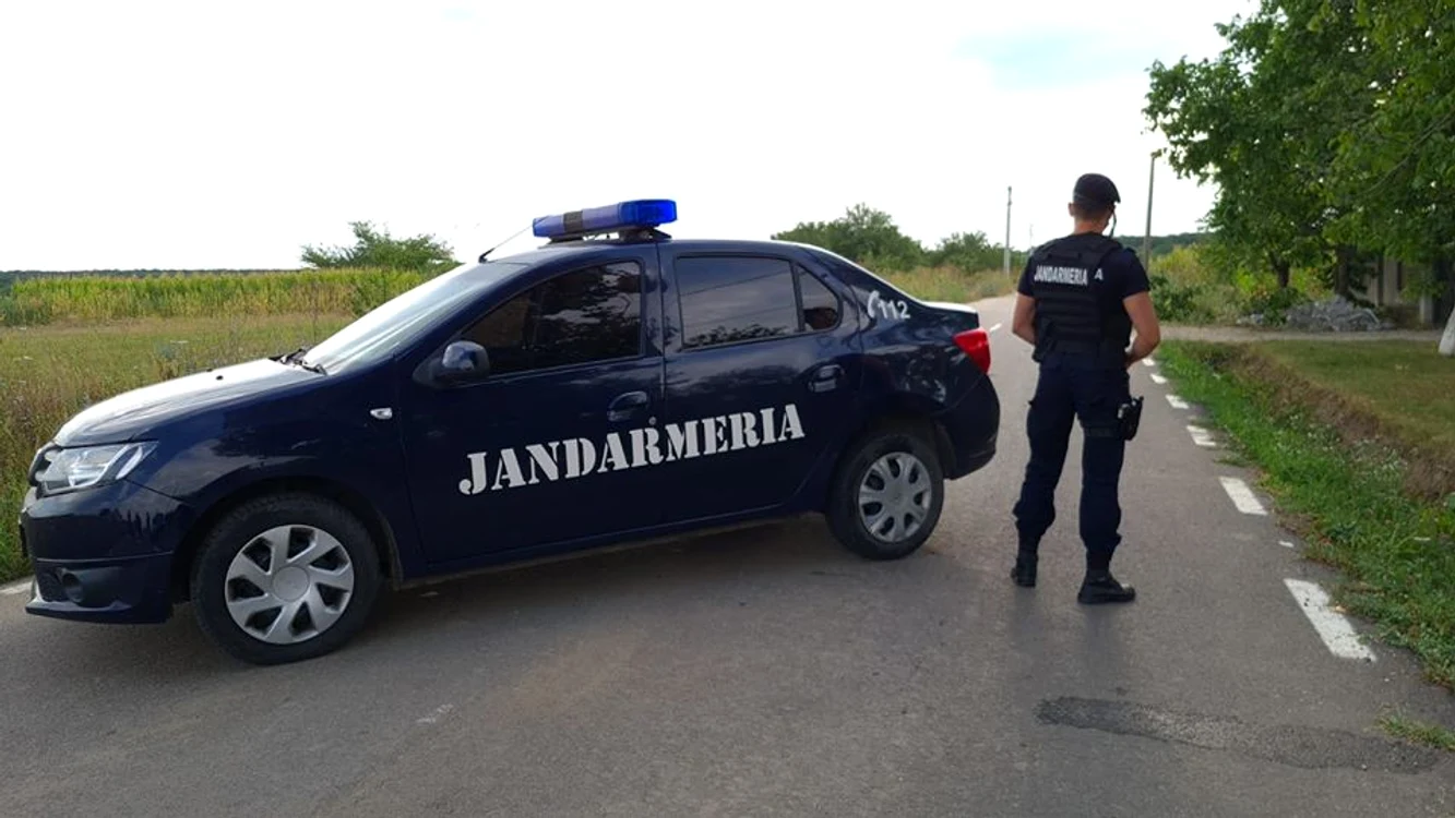 Localnicii poartă măști mai mult de frica autorităților