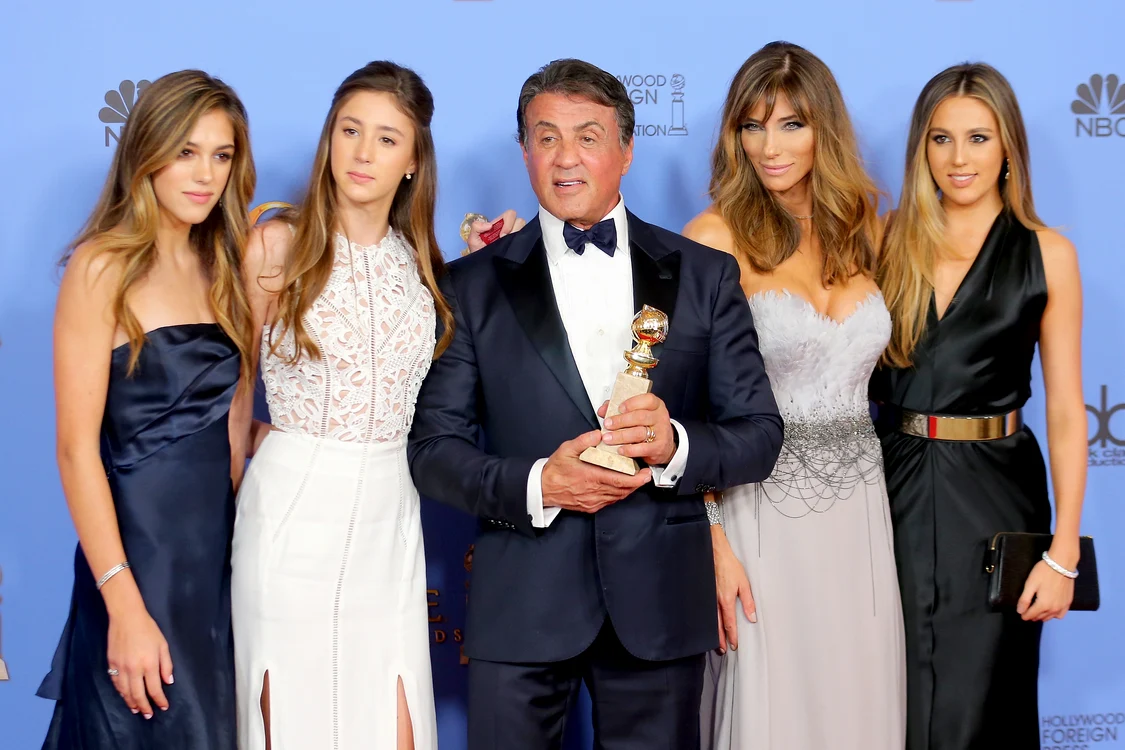 Jennifer Flavin l-a iubit atât de mult, încât l-a iertat şi s-a căsătorit cu el în 1995. Ei au împreună trei fiice.