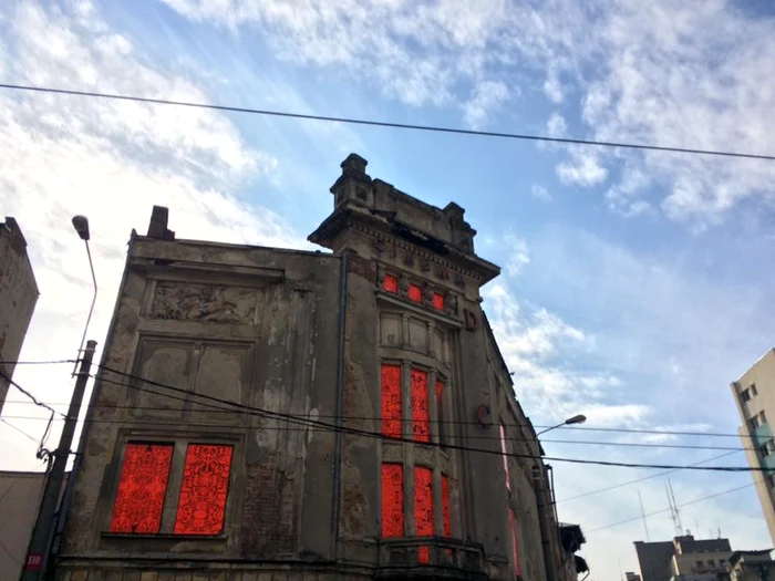 Rănile oraşului  Pisica Pătrată, viaţă unui fost cinematograf jpeg