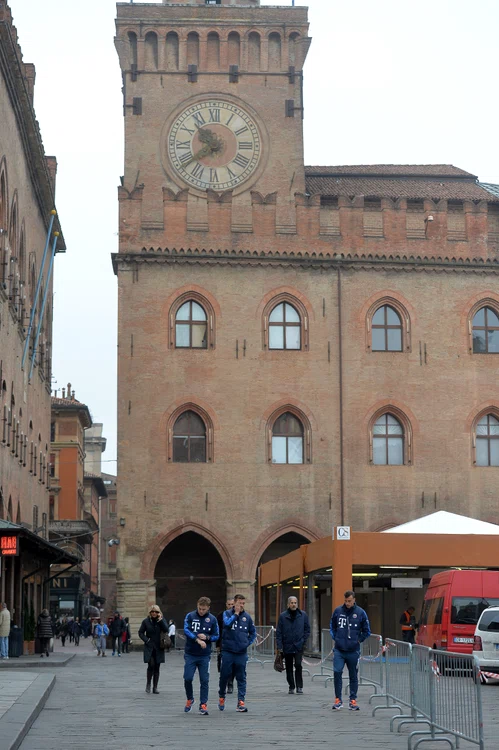 Maxim, Pintilii şi Chiricheş au fost impresionaţi de Palazzo D'Accursio