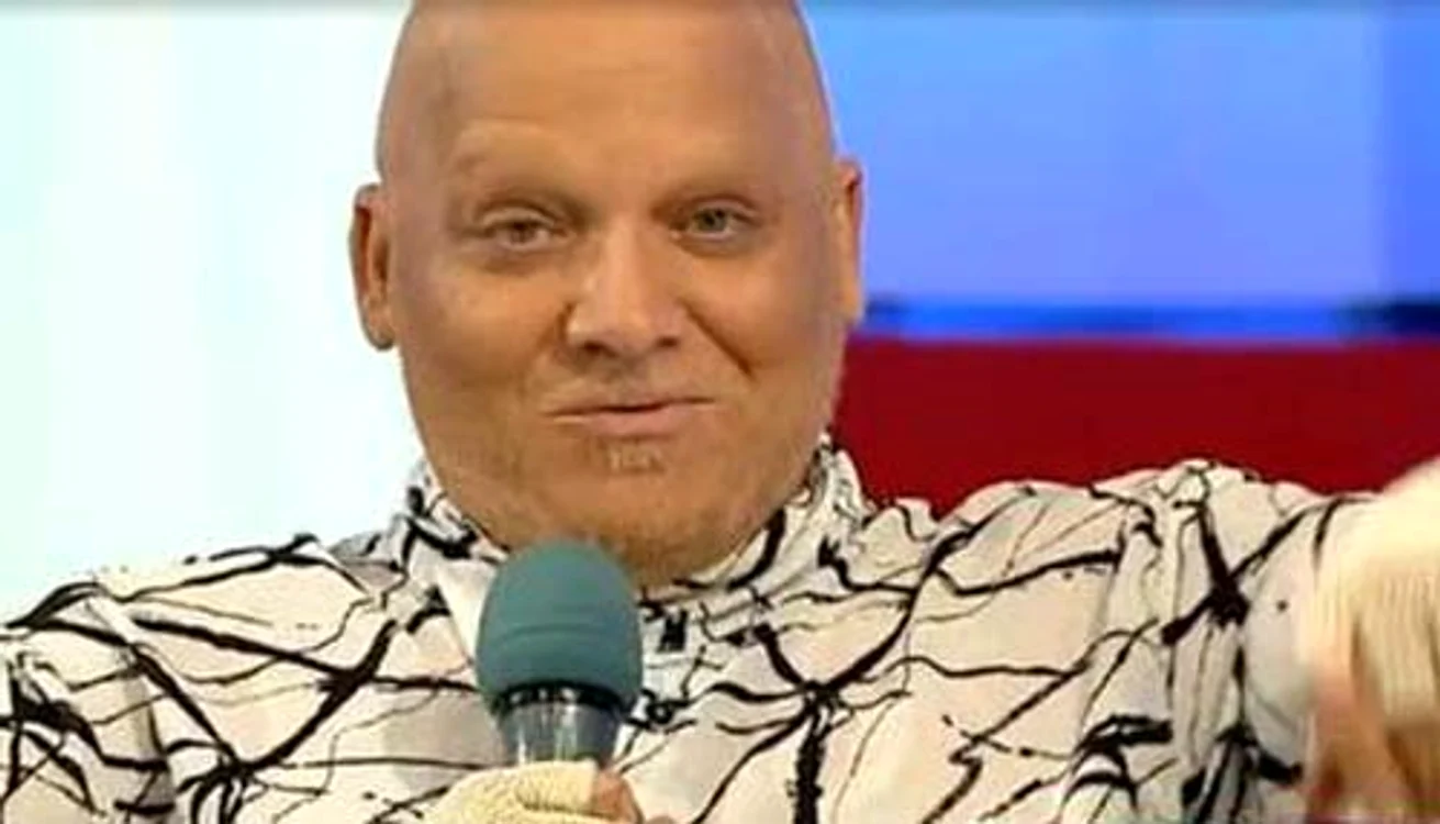 
    Marian Dârță se luptă cu tumoarea de la nivelul capuluiFoto: captură Pro Tv  