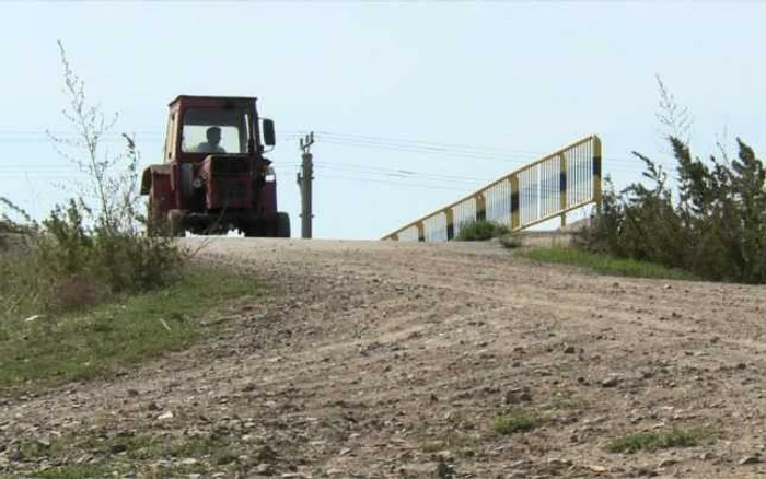 Rampele de acces prea abrupte îi sperie pe localnici    FOTO adevarul.ro