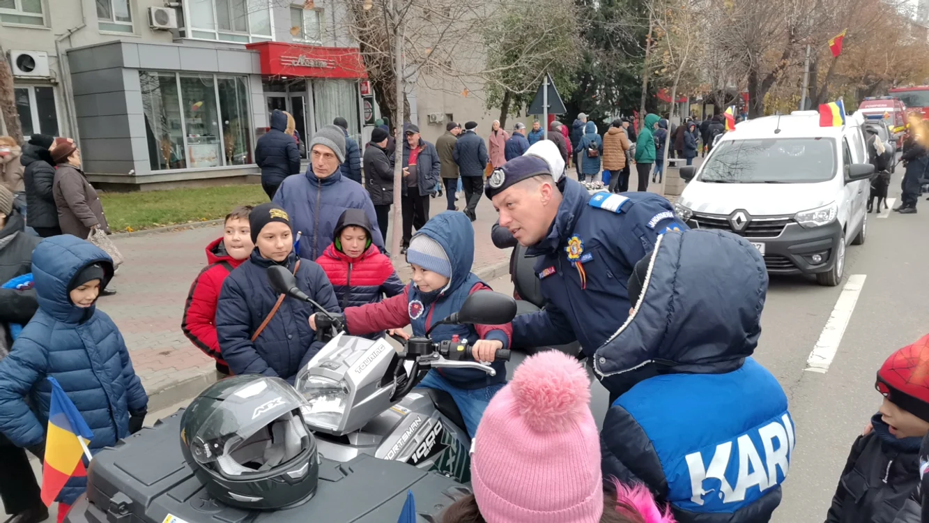 Tehnica militarilor, pompierilor și jandarmilor a atras cel mai mult FOTO: A.M.