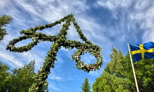 Tradiţii nordice: festivalul Midsommar jpeg