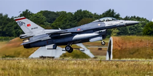 Avion F 16 apartinand Turciei in cadrul Air Defender 23 FOTO EPA EFE jpg