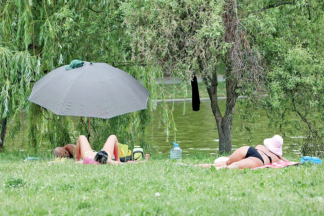 Parcul s-a transformat în loc de plajă fără taxă