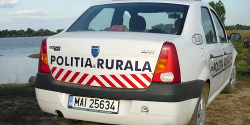 Depistat de poliţiştii din comună