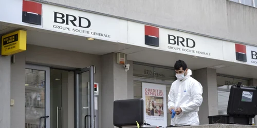 Jaf armat pe strada Ştefan cel Mare din Bacău