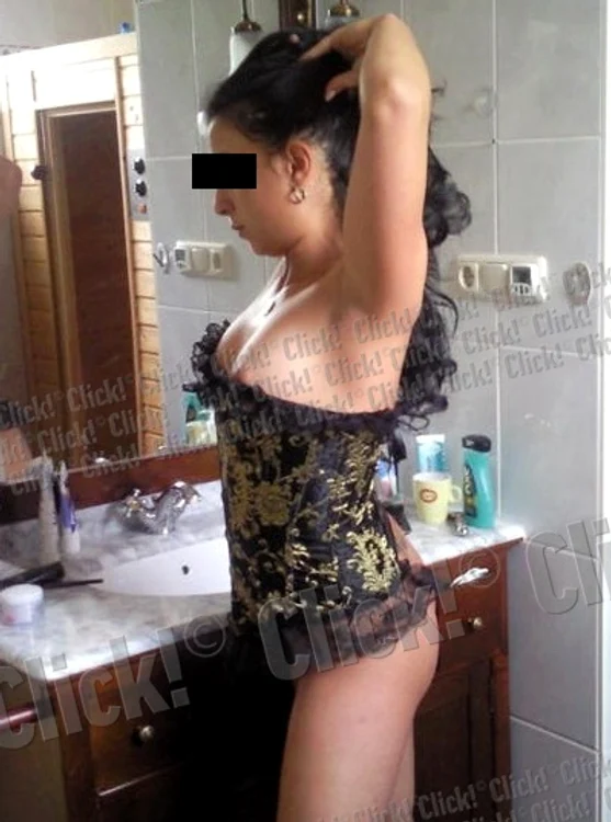 Crina, fosta colegă a Monicăi Gabor