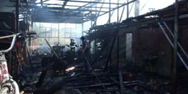 Satu Mare: Incendiu de proporţii aseară la Bixad