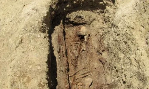 Mormintele a patru foşti deţinuţi politici dezgropate la Râpa Robilor din Aiud jpeg