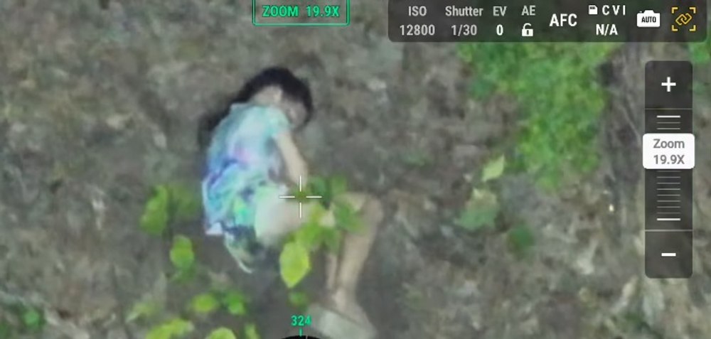 O fetiță somnambulă care a plecat noaptea din pat a fost găsită în mijlocul pădurii cu ajutorul unei drone