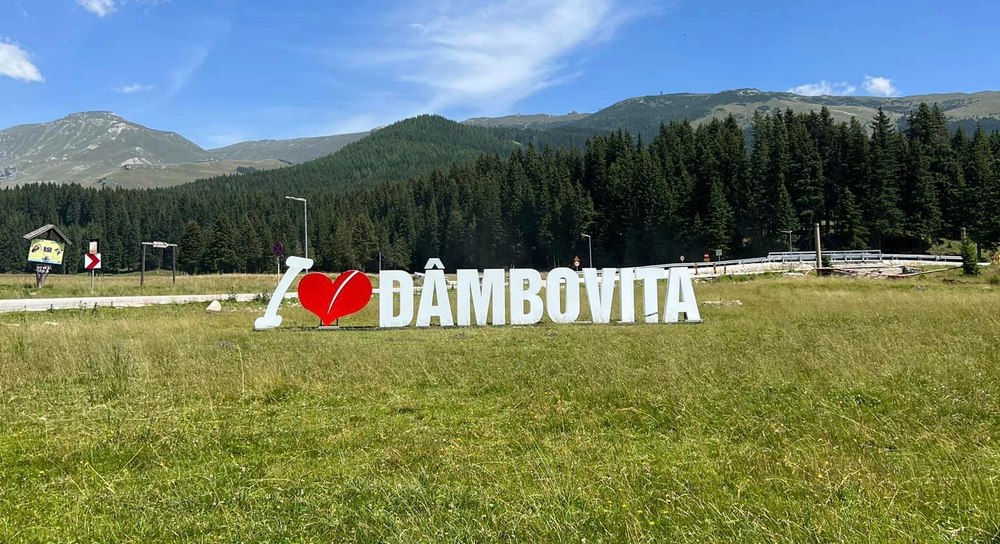 Cu ce ademenește turiștii Festivalul Peștera-Padina 2023, al doilea mare festival al verii din Bucegi