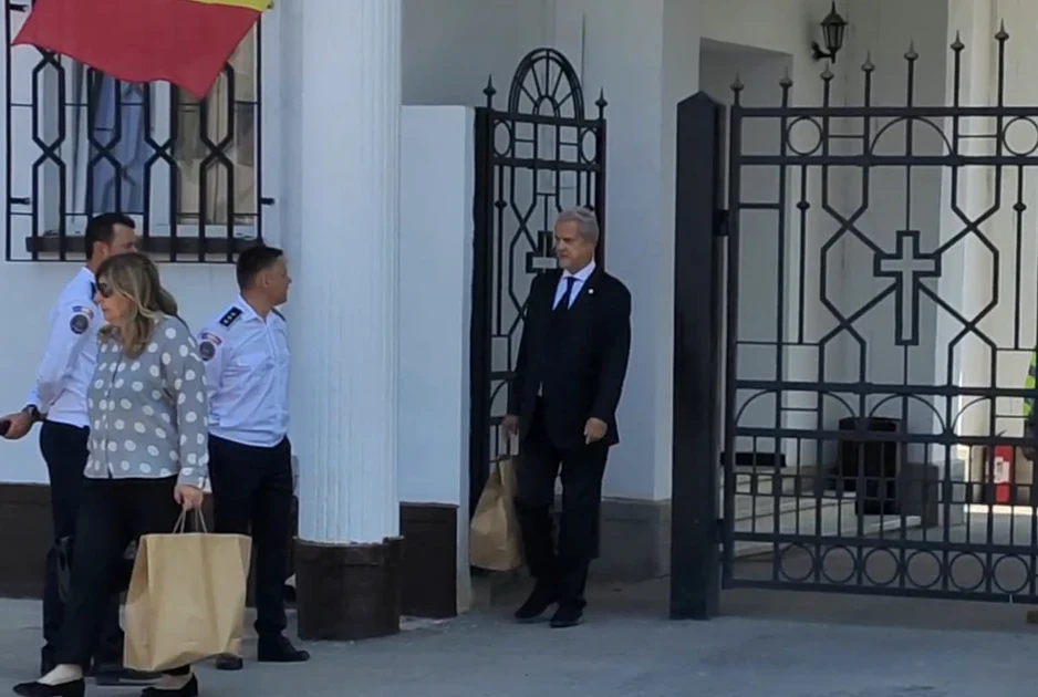 Adrian Năstase a fost la înmormântarea lui Ion Iliescu