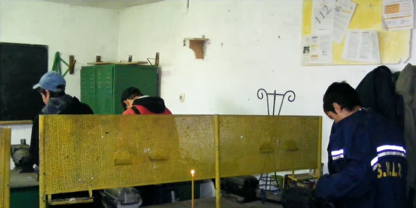 clasa elevului ucis o lumanare aprinsa