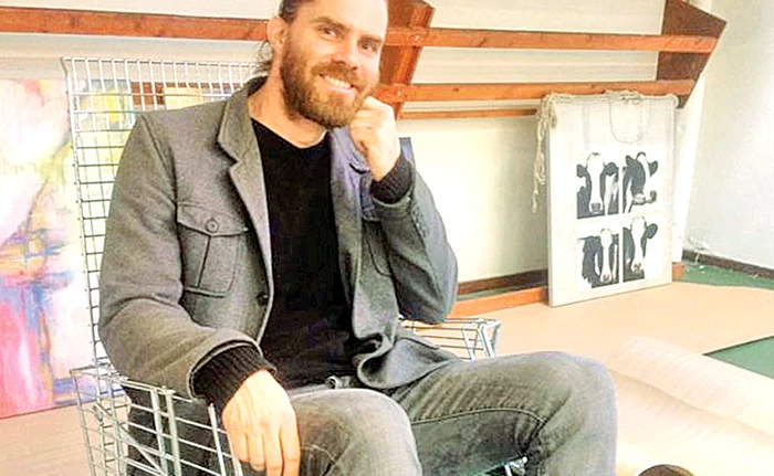 
    Modelele vedetă din colecţia  olandezului: un scaun cu  spătar şi o băncuţă de grădinăFoto: Rexfeatures  