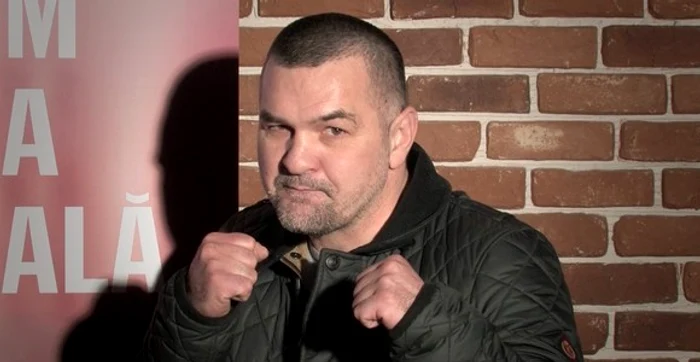 Leonard Doroftei le-a replicat cârcotașilor