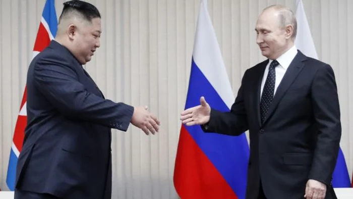 Kim Jong Un și Vladimir Putin, în 2019, la Vladivostok Foto EPA EFE