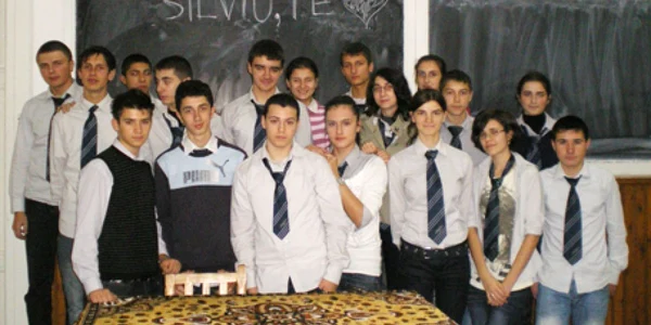 Silviu Cărămidaru se înţelegea foarte bine cu ceilalţi elevi din clasă