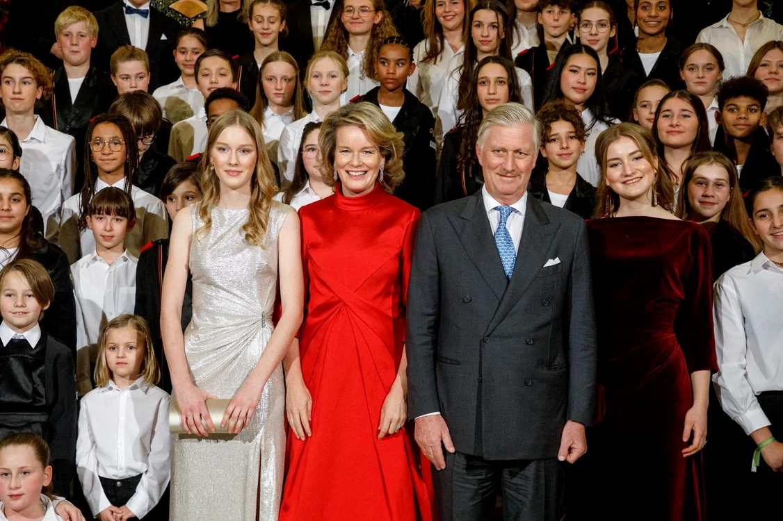 Regele Philippe al Belgiei și Regina Mathilde, cu Prințesa Elisabeta și Prințesa Eleonore la Concertul regal de Crăciun 2024   Casa Regală belgiană (6) jpg