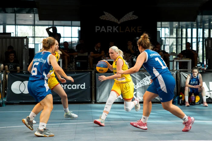 Baschet 3X3, cu meciuri jucate la ParkLake Shopping Center. FOTO: Cosmin Moței
