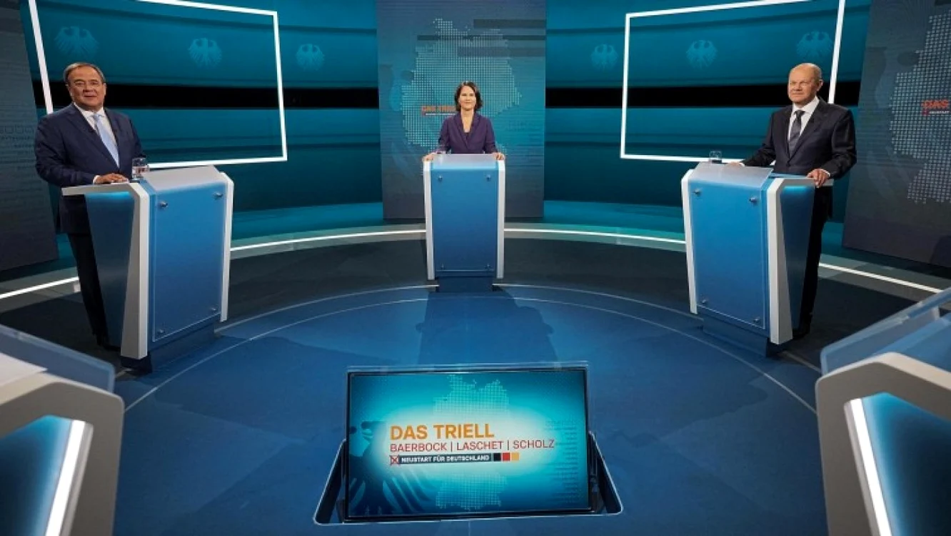 Creştin-democratul Armin Laschet, ecologista Annalena Baerbock şi social-democratul Olaf Scholz se luptă pentru succesiunea cancalarului german Angela Merkel