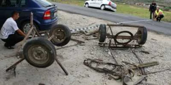 Bătrânul care conducea căruţa se află internat la Spitalul Judeţean de Urgenţă Slatina (Arhiva Adevărul)