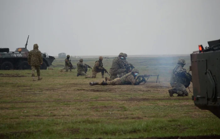 Exercițiu militar în poligonul Smârdan FOTO: MApN