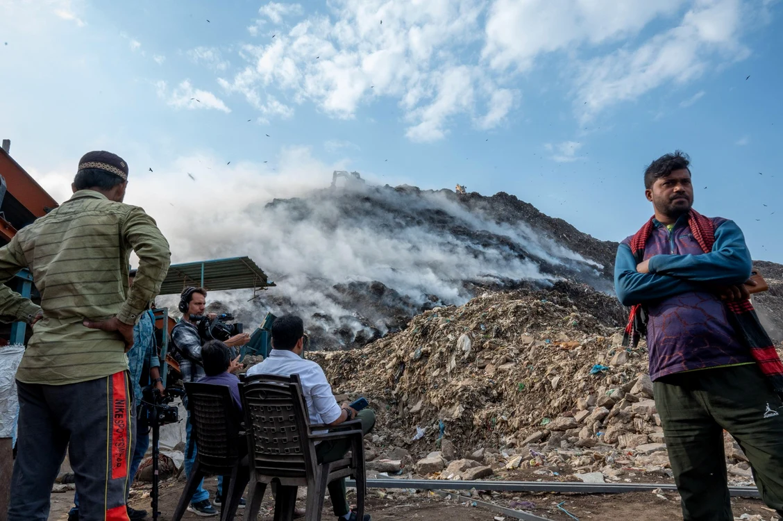 Oamenii care locuiesc în zonă suferă de boli respiratorii (Foto: Profimedia)