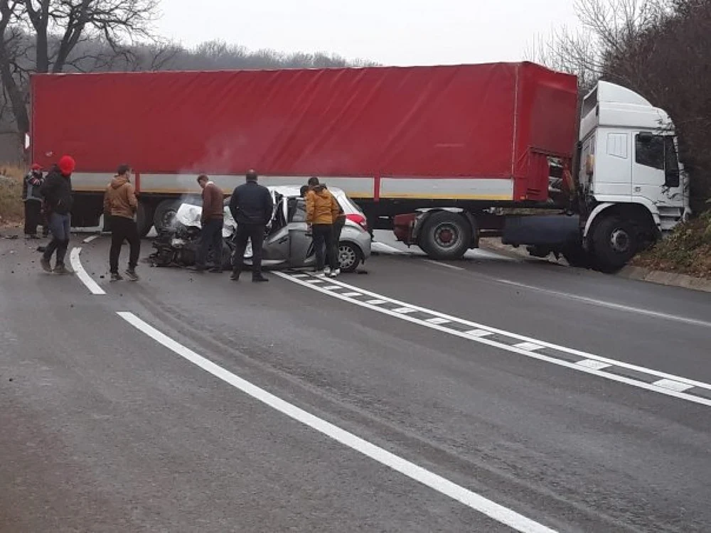 Accident Trei Iazuri FOTO bzi.ro